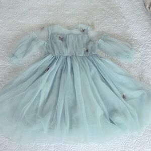 Beautiful Girls Dress size 6-8. Wedding. Birthday.